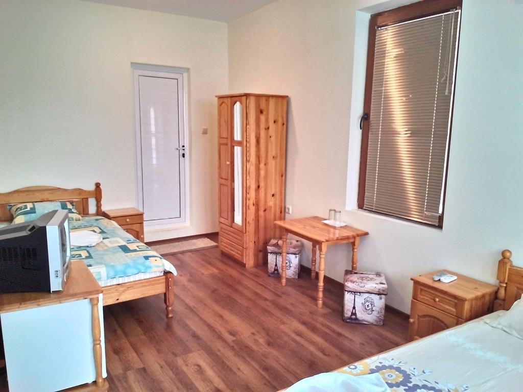 Guest House Diamant Sozopol Ruang foto