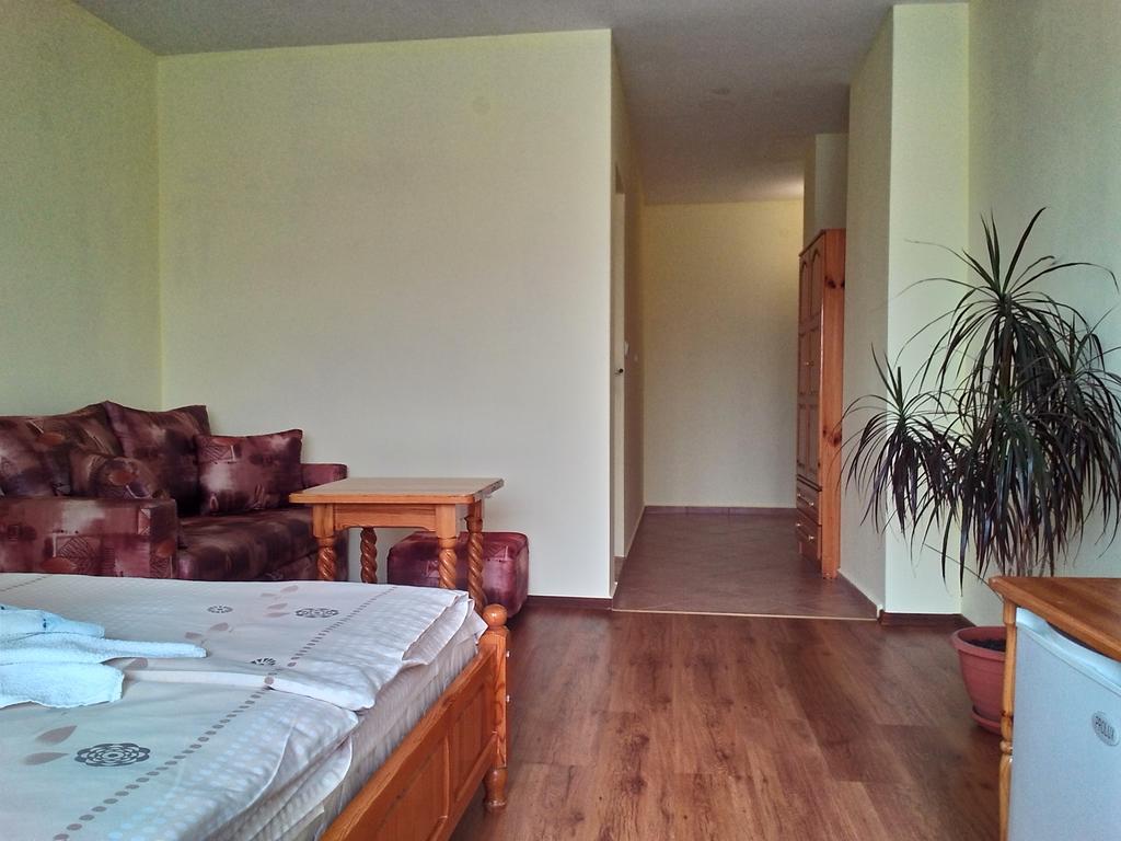 Guest House Diamant Sozopol Bagian luar foto