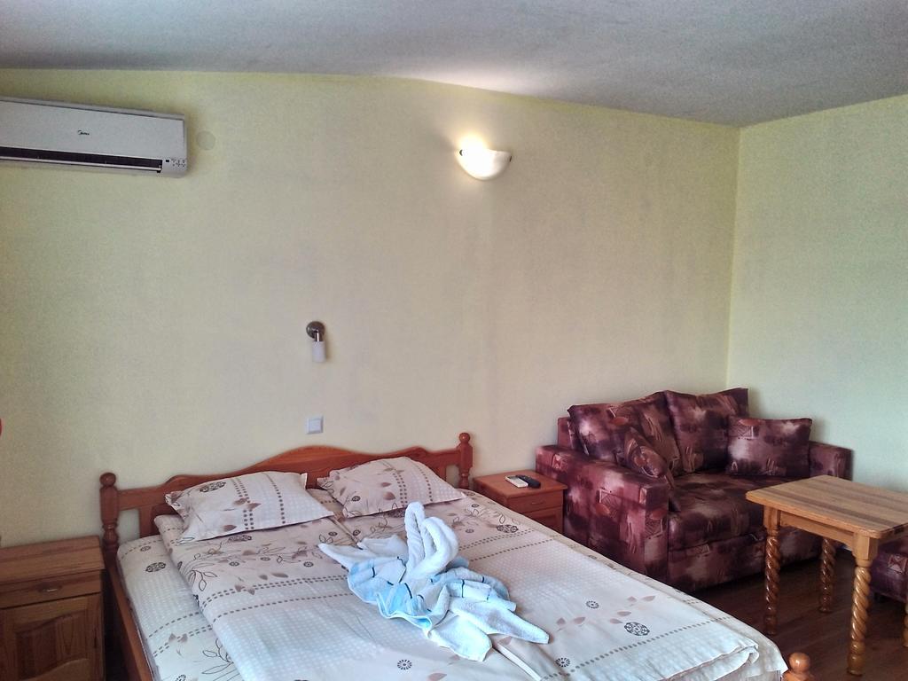 Guest House Diamant Sozopol Bagian luar foto